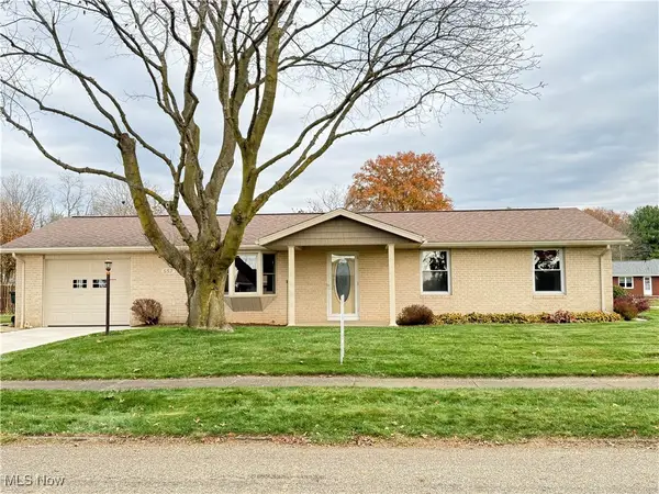 557 Ladyne Nw Avenue, Bolivar, OH 44612