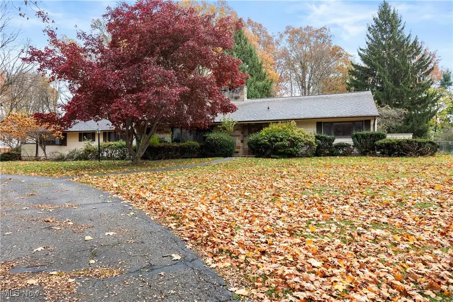 4345 Martin Drive, North Olmsted, OH 44070 - Image #2