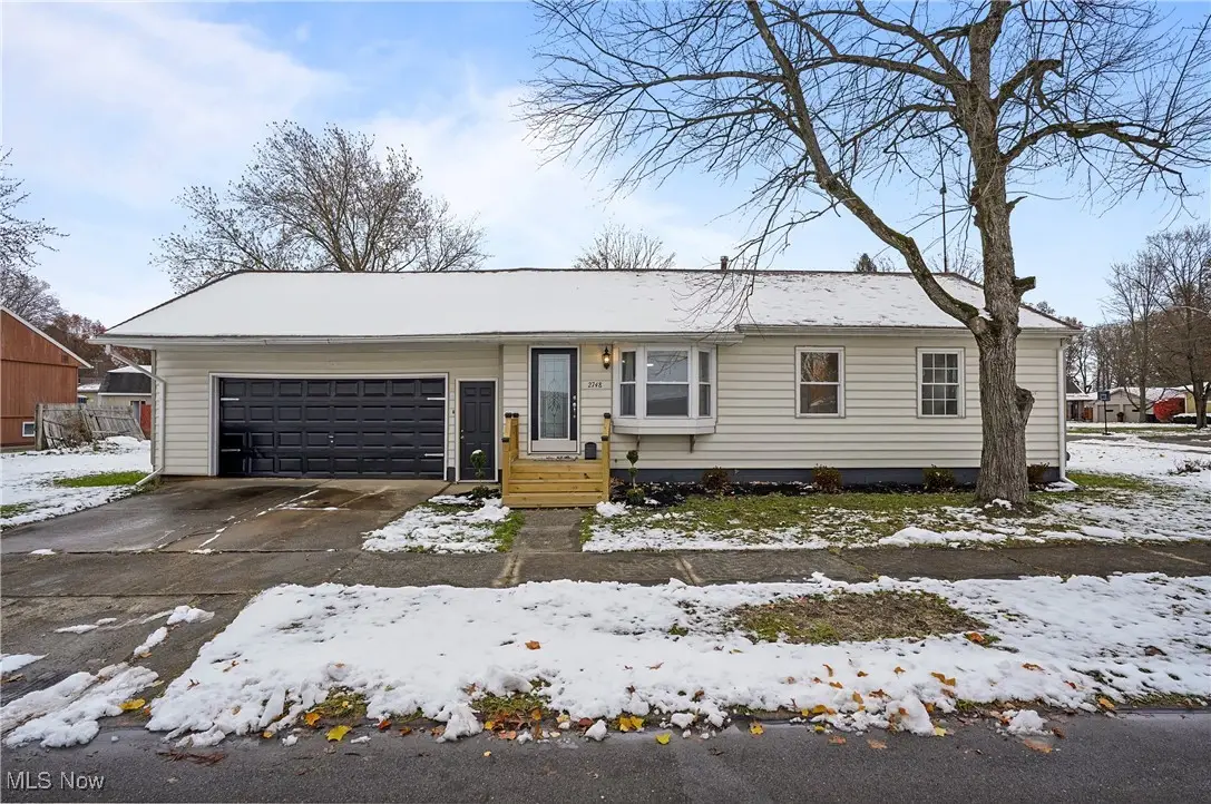 2748 Clearwater Nw Drive, Warren, OH 44485 - Image #1