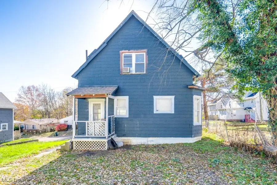 1515 Parkhill Ne Place, Canton, OH 44705 - Image #2