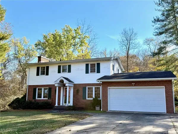 120 Woodcrest Dr, Marietta, OH 45750