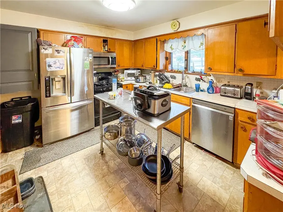 256 Warner Road, Hubbard, OH 44425 - Image #3