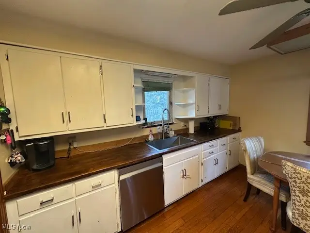 3296 W 231st Street, North Olmsted, OH 44070 - Image #2