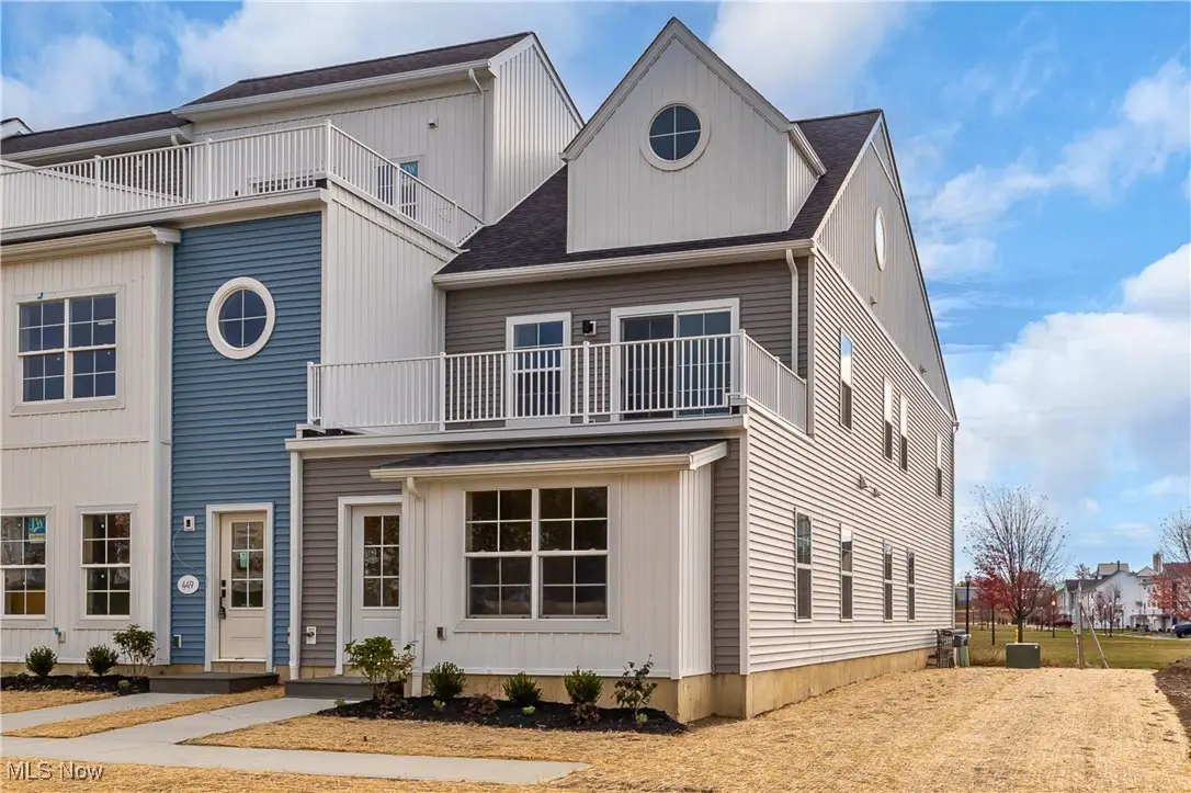 445 Harbor Lane, Lorain, OH 44052 - Image #1