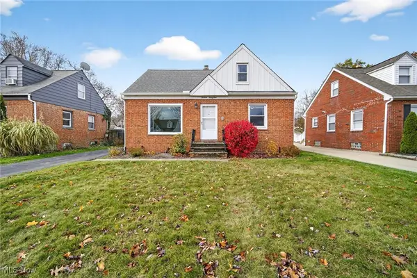 1424 Parkview Drive, Lyndhurst, OH 44124