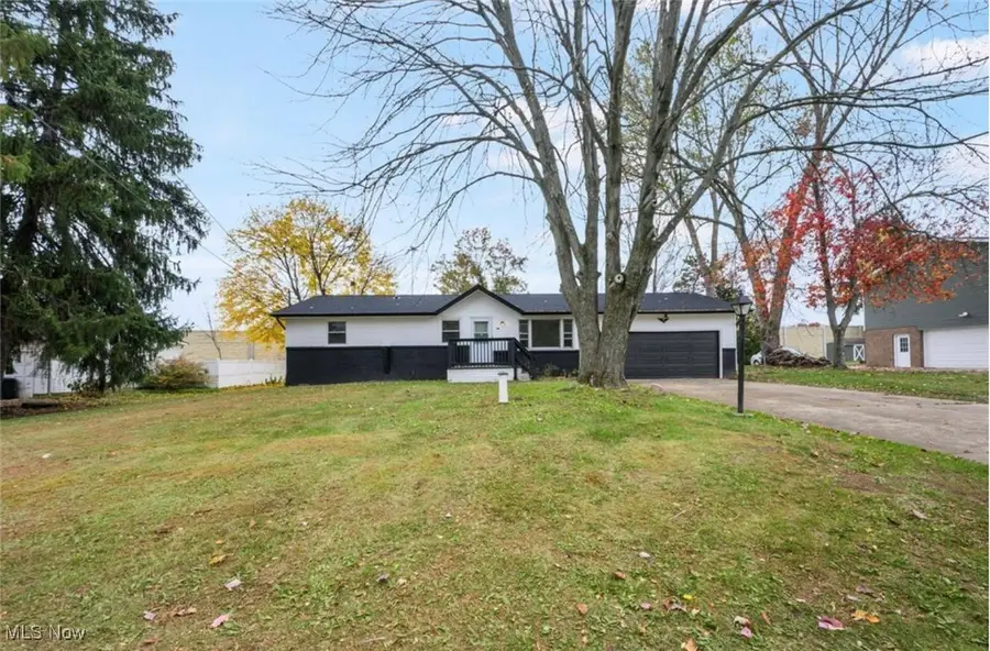 2057 Darnell Drive, Coventry Township, OH 44319 - Image #2