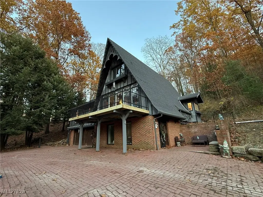 8116 Deer Sw Road, Bowerston, OH 44695 - Image #1