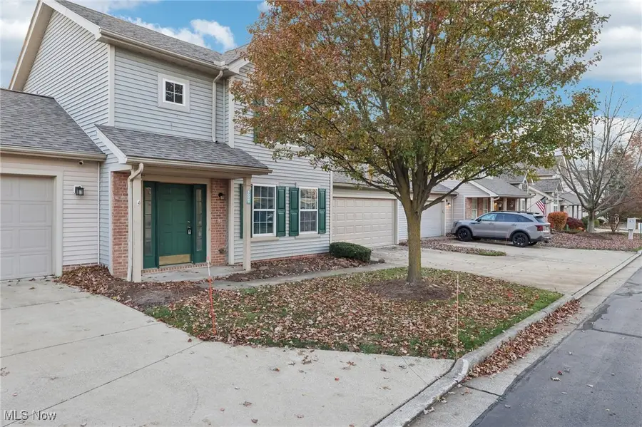 16087 Primrose Circle, Middleburg Heights, OH 44130 - Image #2