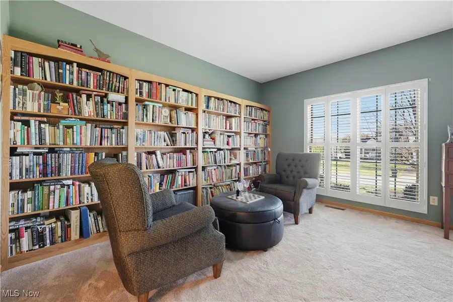 11065 Dunsby Nw Avenue, Uniontown, OH 44685 - Image #3