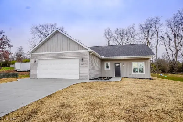 5149 Francesca Ne Street, Louisville, OH 44641