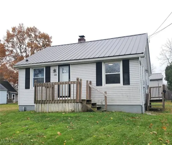 1216 Stratford Street, Barberton, OH 44203