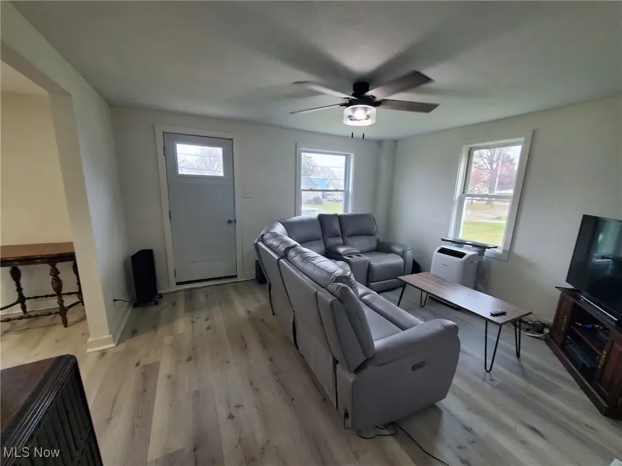 1216 Stratford Street, Barberton, OH 44203 - Image #3