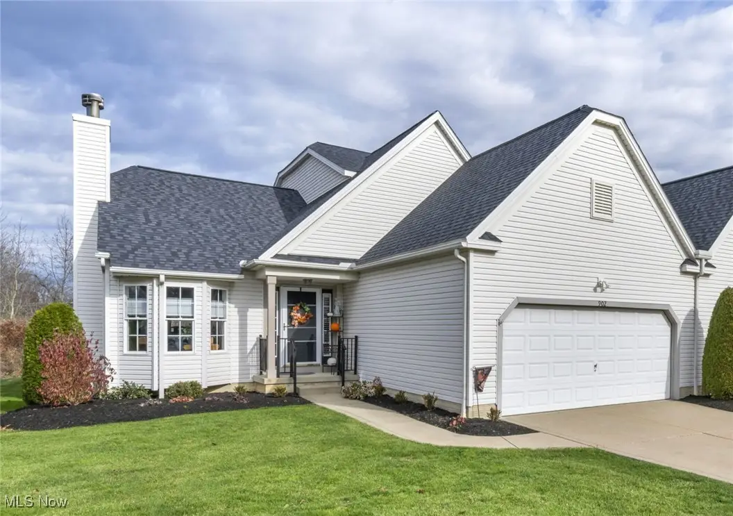 902 Devonwood Drive, Wadsworth, OH 44281 - Image #1