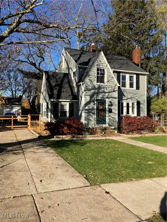 5982 Maplecliff Drive, Parma Heights, OH 44130 - Image #1