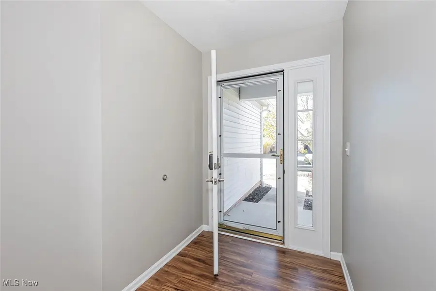 201 Heather Lane, Eastlake, OH 44095 - Image #2