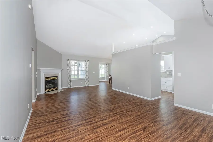 201 Heather Lane, Eastlake, OH 44095 - Image #3