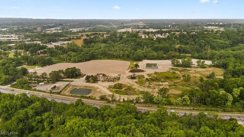 5000 Warner Road, Garfield Heights, OH 44125 - Image #1