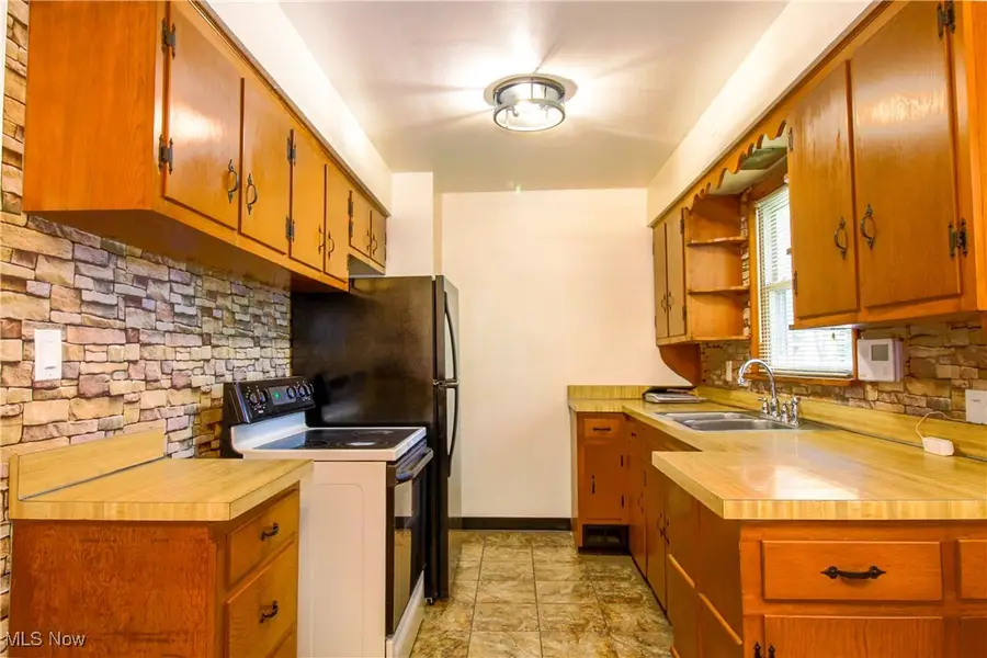 1763 Eden Lane, Youngstown, OH 44509 - Image #2