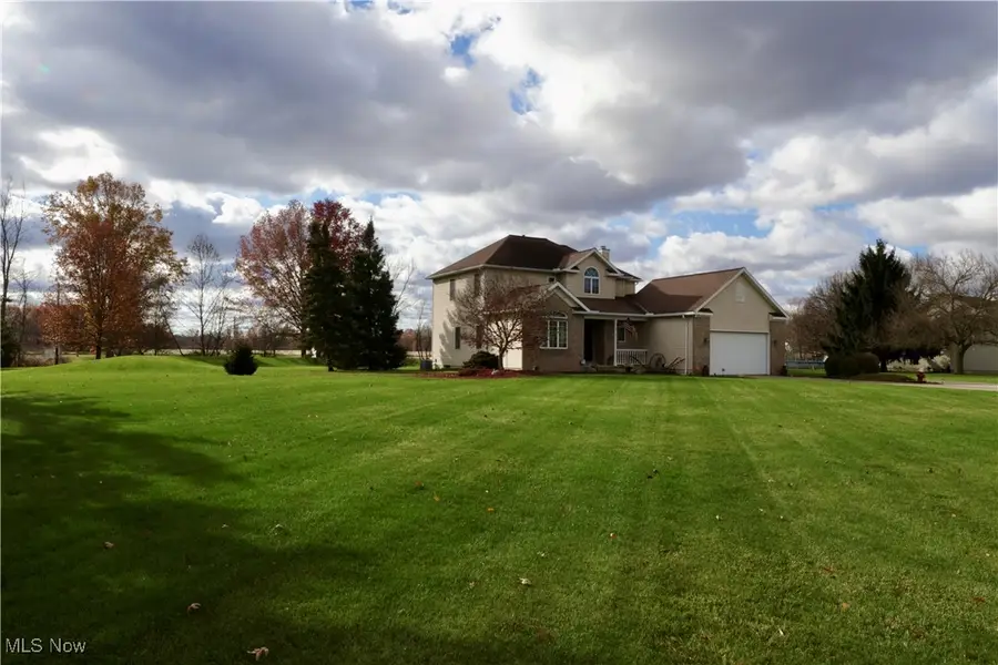38627 Bear Creek Drive, Grafton, OH 44044 - Image #3