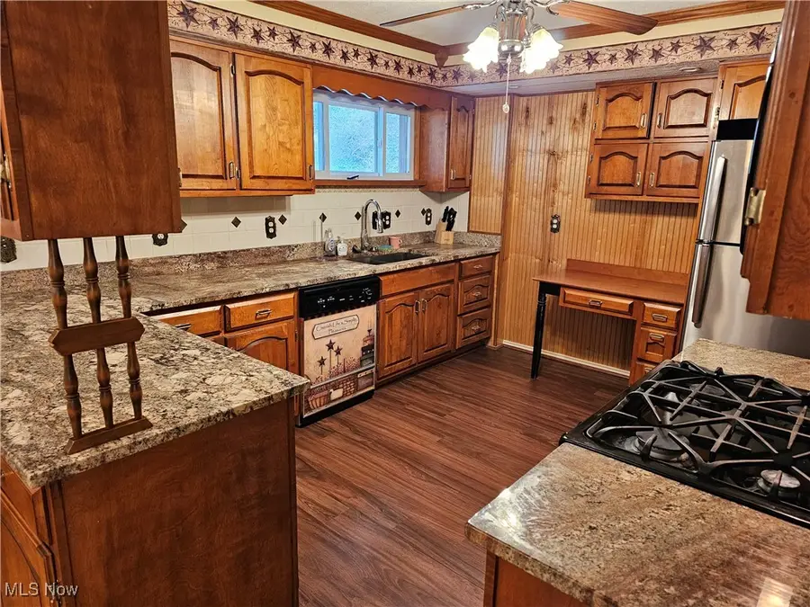 5105 Atchison Road, Bellaire, OH 43906 - Image #3