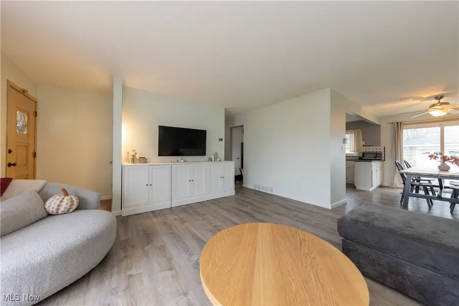 4802 Forest Edge Drive, Brooklyn, OH 44144 - Image #3