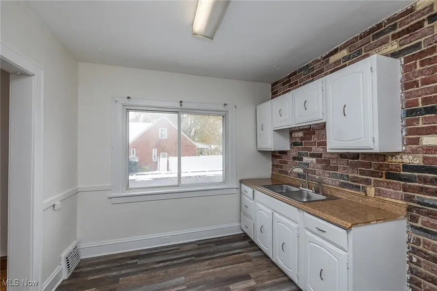 6003 Snow Road, Parma, OH 44129 - Image #3