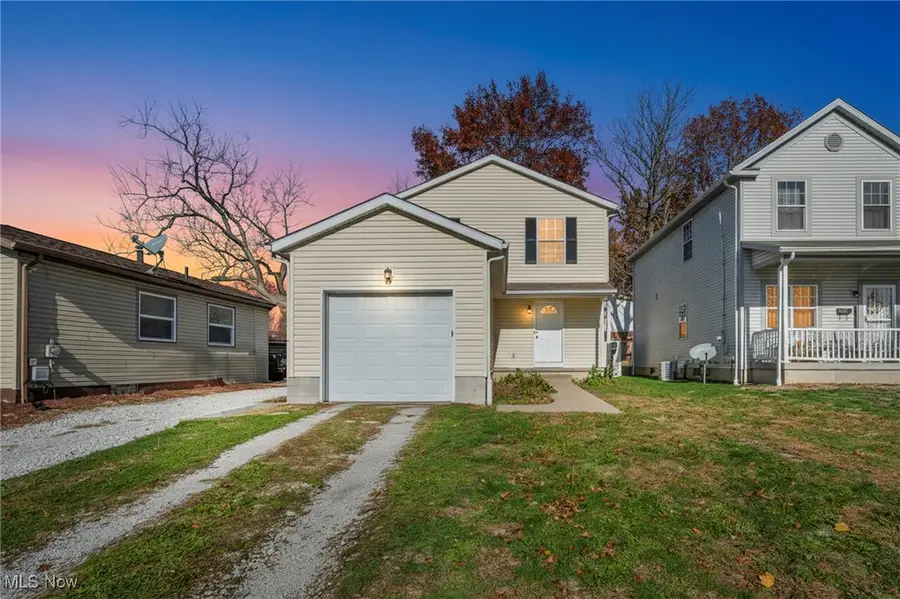 967 Russell Avenue, Akron, OH 44307 - Image #2