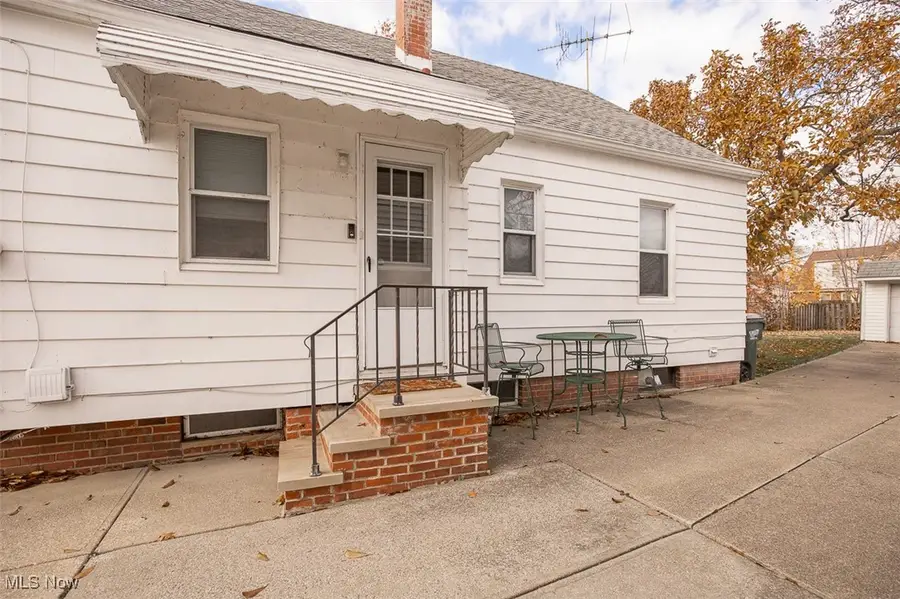 25151 Zeman Avenue, Euclid, OH 44132 - Image #2