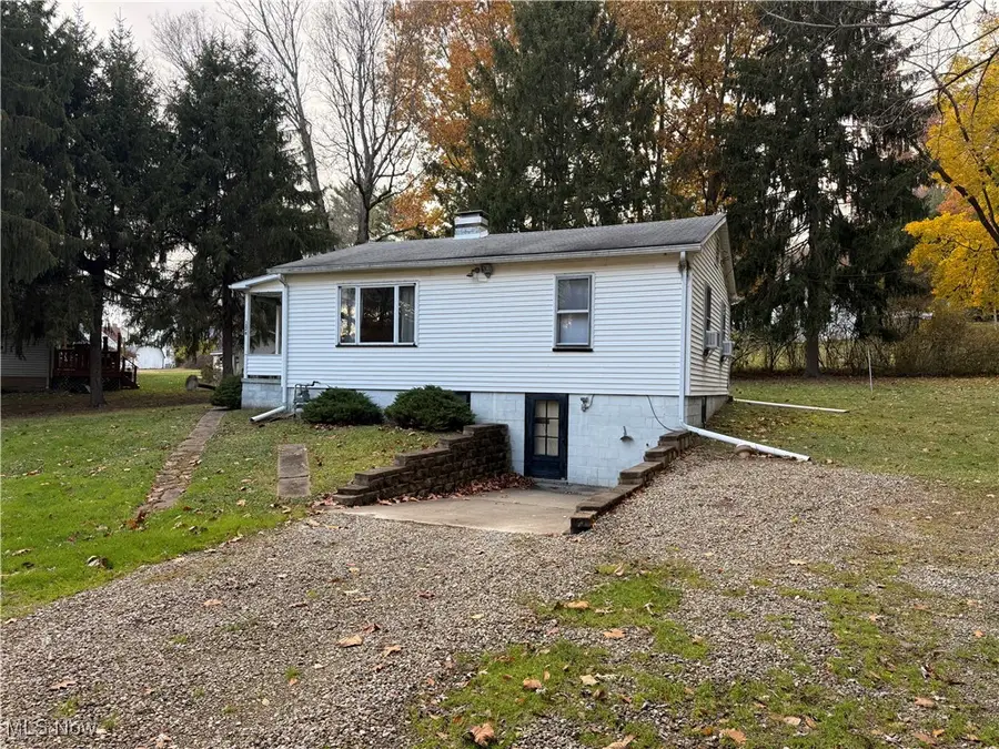 122 Washington Avenue #Rear, Uhrichsville, OH 44683 - Image #2