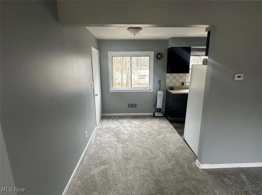 1326 Pontiac Avenue, Akron, OH 44307 - Image #3