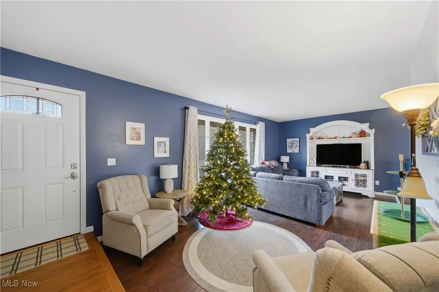 12515 Amber Nw Circle, Uniontown, OH 44685 - Image #2