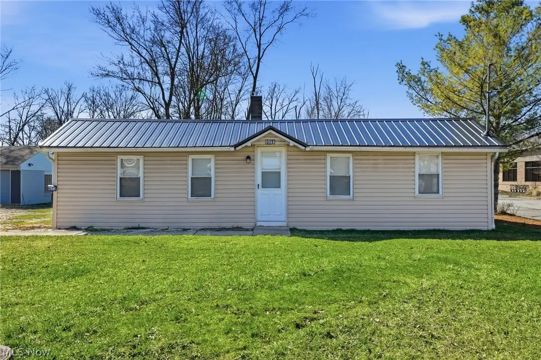 9622 Ravenna Road, Twinsburg, OH 44087 - #1