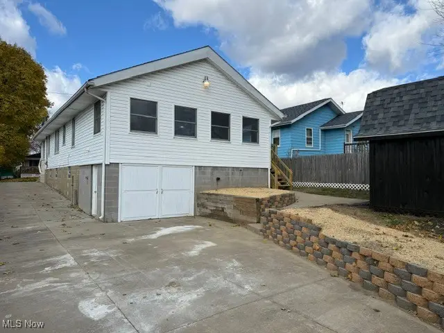 2679 Edwin Avenue, Akron, OH 44314 - Image #2