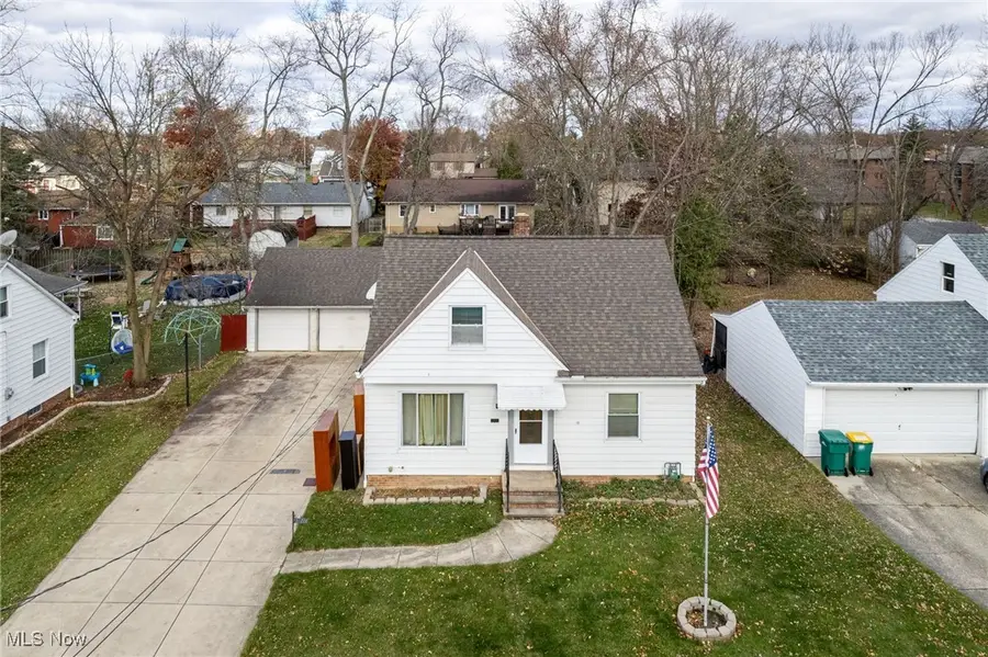 16201 Woodbrook Avenue, Maple Heights, OH 44137 - Image #3