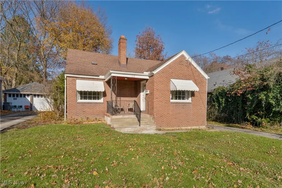 30 Upland Avenue, Youngstown, OH 44505 - Image #2