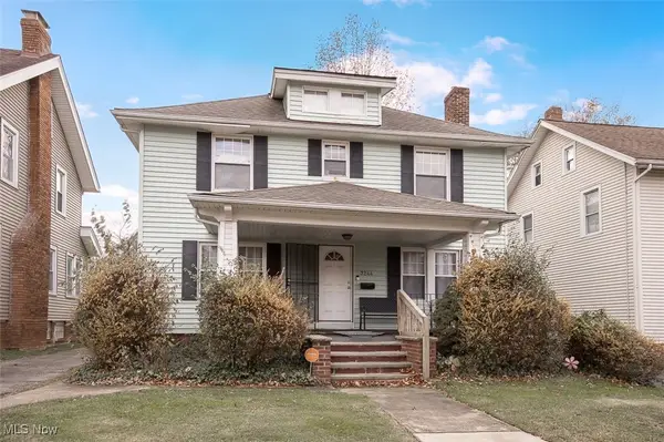 3244 Redwood Road, Cleveland Heights, OH 44118