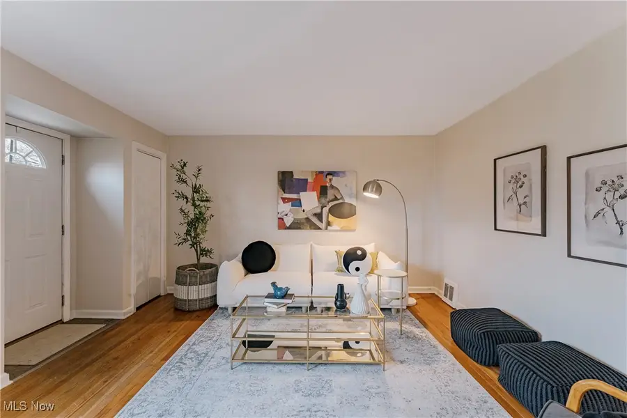 1608 Curry Drive, Lyndhurst, OH 44124 - Image #3