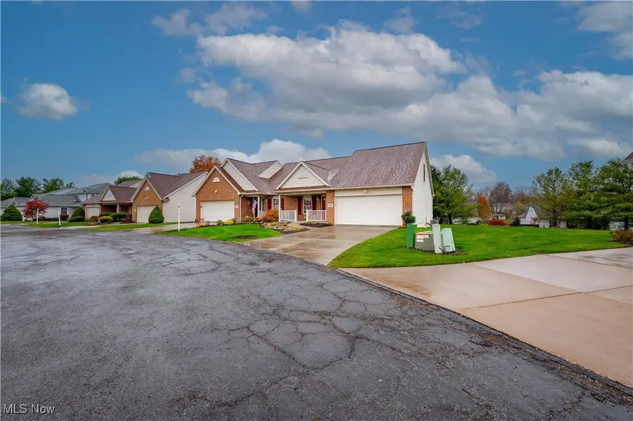 786 Beverly Avenue, Canal Fulton, OH 44614 - Image #2