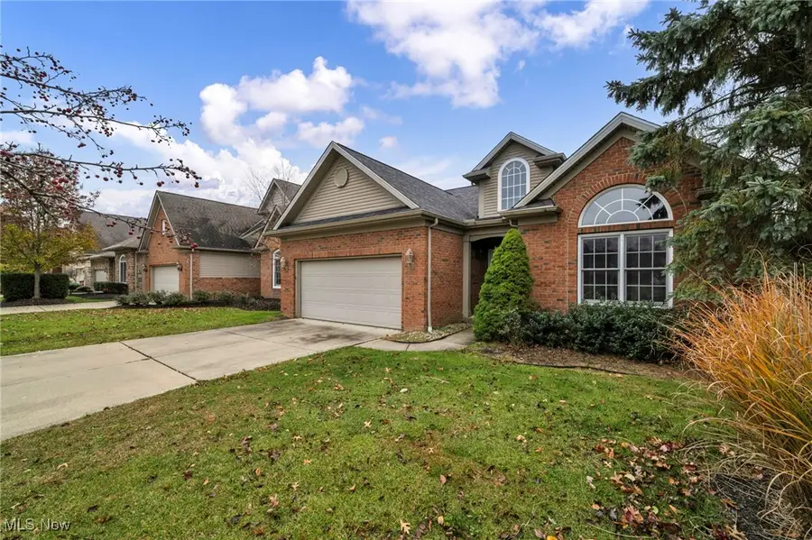 33505 Lyons Gate Run, Avon, OH 44011 - Image #3