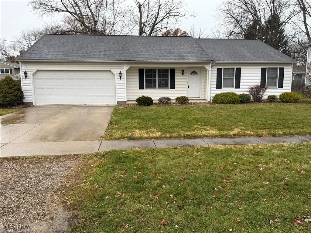 762 Maplewood Avenue, Sheffield Lake, OH 44054 - Image #1