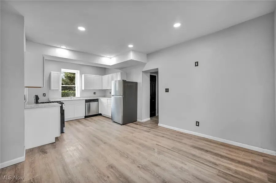 3502 Walton Avenue, Cleveland, OH 44113 - Image #2