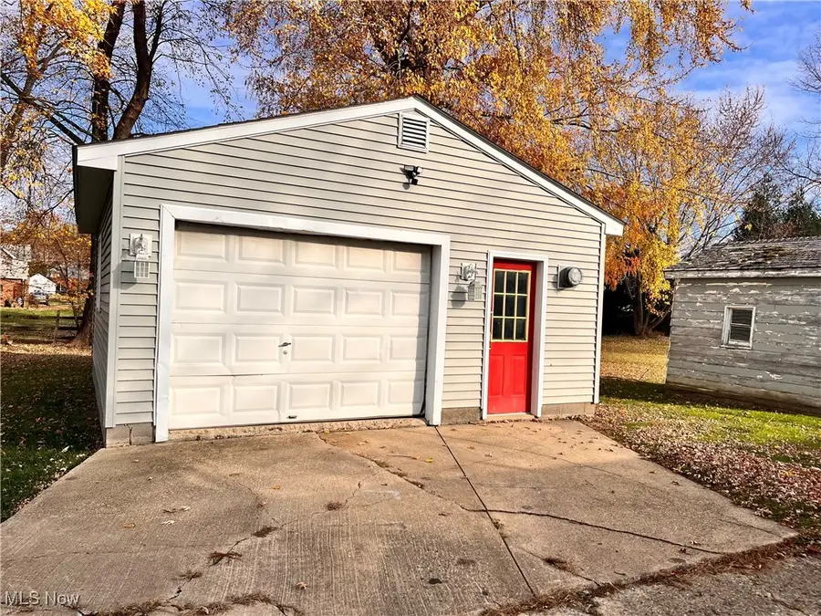 1203 E 17th Street, Ashtabula, OH 44004 - Image #2