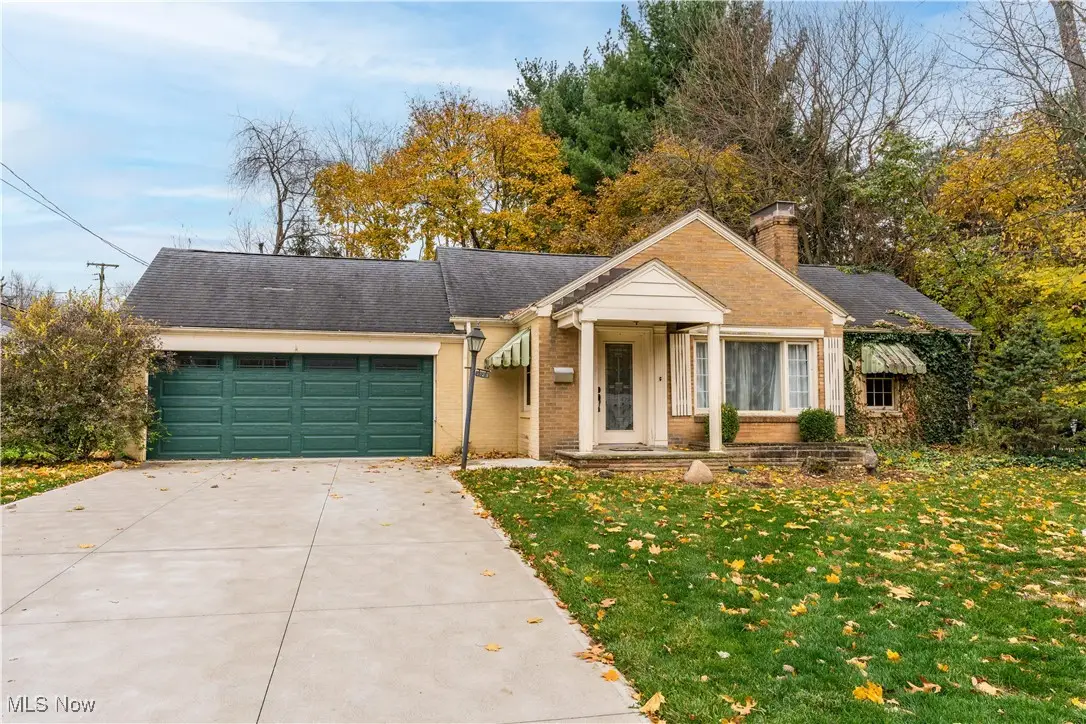 1129 Stratford Ne Avenue, Massillon, OH 44646 - Image #1