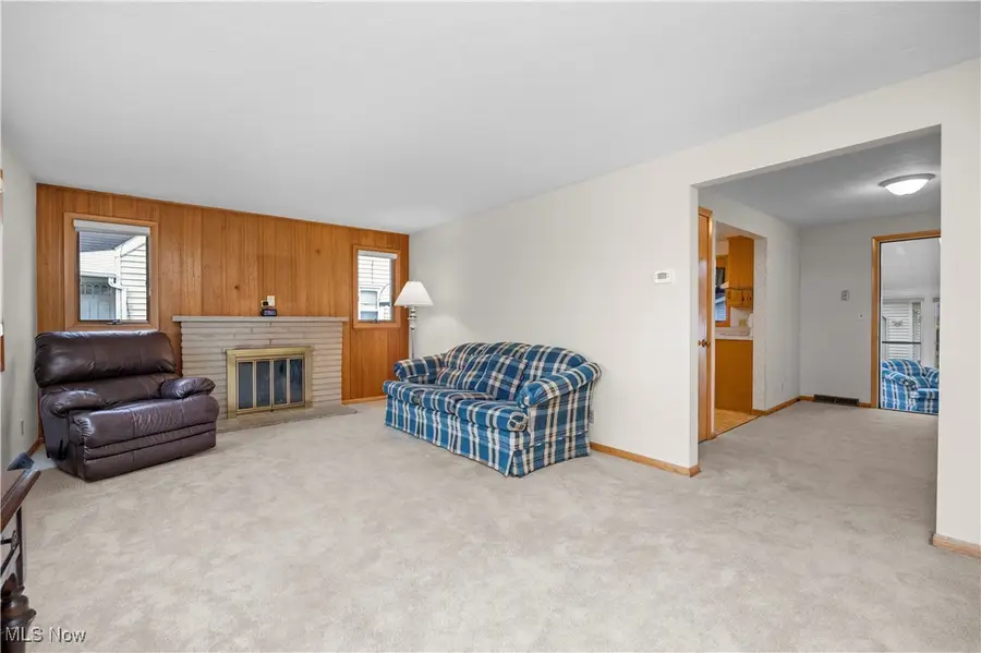 988 Valley Boulevard, Elyria, OH 44035 - Image #3