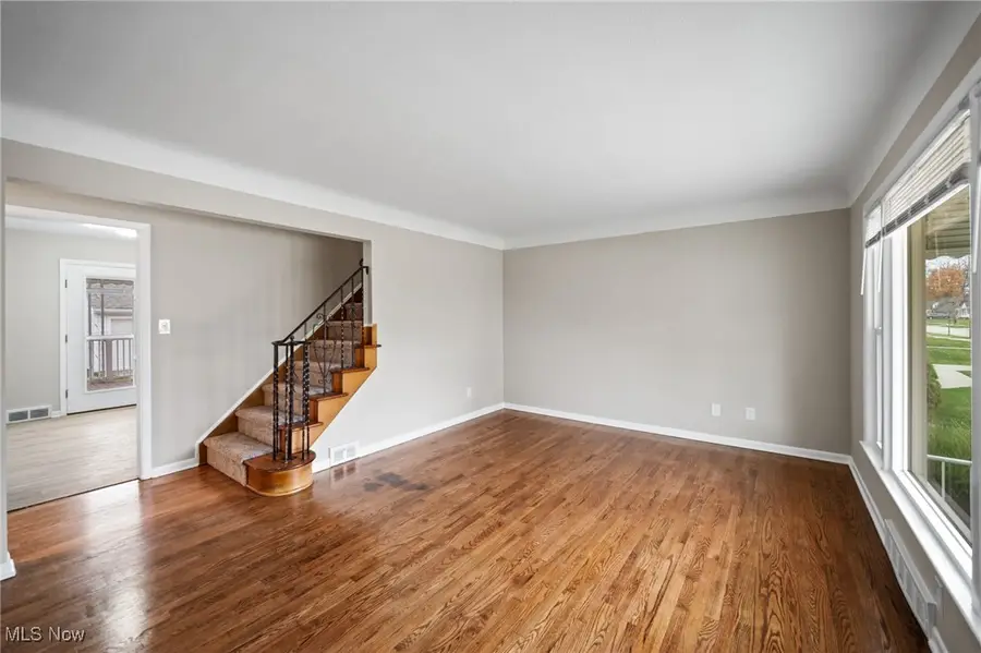 29488 Woodway Drive, Wickliffe, OH 44092 - Image #2