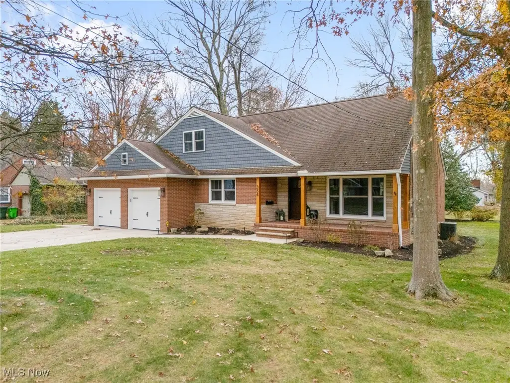 354 Bonnett Sw Street, North Canton, OH 44720 - Image #1