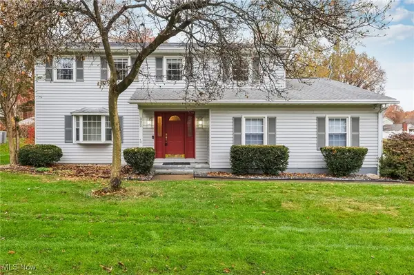 320 High Point Drive, Wadsworth, OH 44281