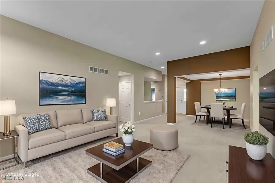 12 Danbury Nw Court, Warren, OH 44481 - Image #2