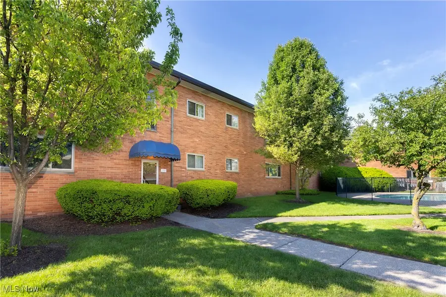 1742 Wagar Road #104, Rocky River, OH 44116 - Image #3