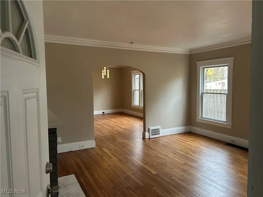 3235 Oak Road, Cleveland Heights, OH 44118 - Image #3